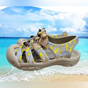 KEEN Sunport Kids Size 6 Blue Yellow Fish Waterproof Outdoor Sandals